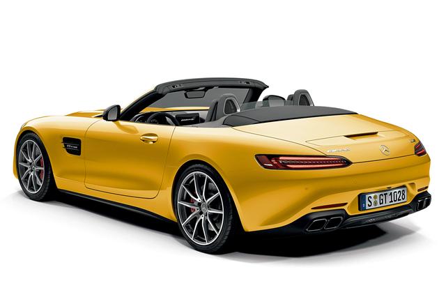 画像: メルセデスAMG GT Sロードスターのリアビュー