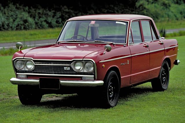画像: t全長は4.2mあまり、全幅は1.5m弱と、現在のコンパクトカーと比べても大差ないサイズだった。