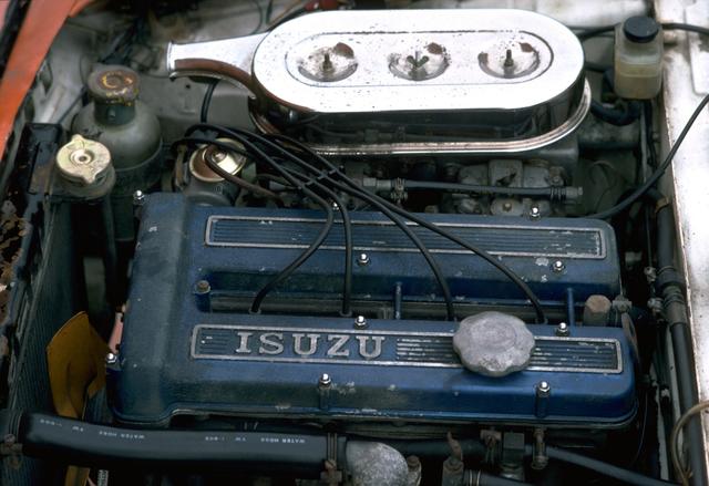 画像: 10.3の高圧縮比とソレックスキャブレター2連装で120psを発生。高回転の吹けのシャープさは別格だった。