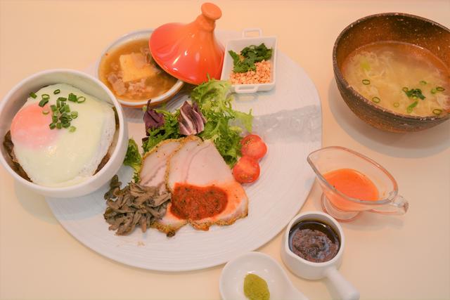 画像: 常磐自動車道・友部SA(上り)の「茨城にメロメロ~素晴らしき茨城の“食”に愛を込めて~」