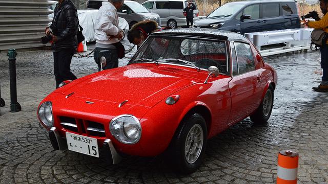 画像: 左ハンドル仕様トヨタS800。