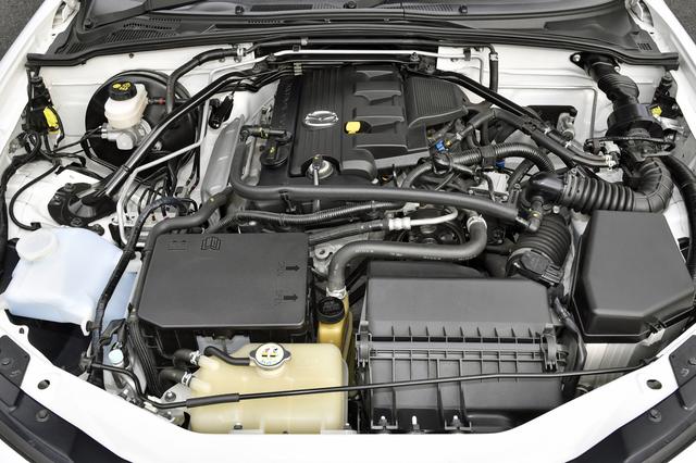 画像: NBより車重が70kg増加したが、2L直4DOHCは170psを発生。189Nmのトルクバンドは広く、使いやすいエンジンに仕上がった。