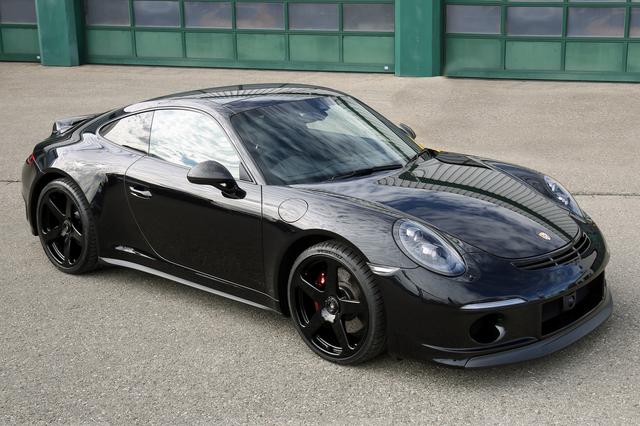 画像: 最新のコンプリートカー「RUF GT」