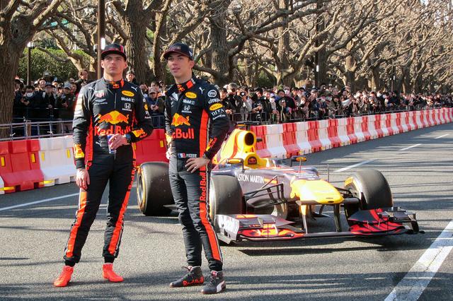 画像: 写真右がガスリー選手、左がフェルスタッペン選手。