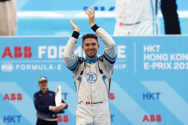画像: 最後の最後に大波乱。2位でフィニッシュしたエドアルド・モルタラ(ヴェンチュリー・フォーミュラE)が優勝を飾ることになった。