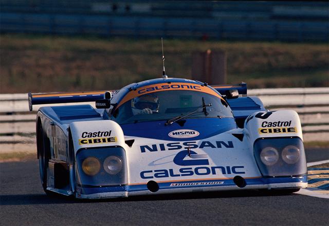 画像: エンジンを大改良したニッサンR88Cで臨むも、星野/和田/亜久里の23号車は286周でリタイアとなる(1988年6月11日-12日ル・マン24時間レース)。