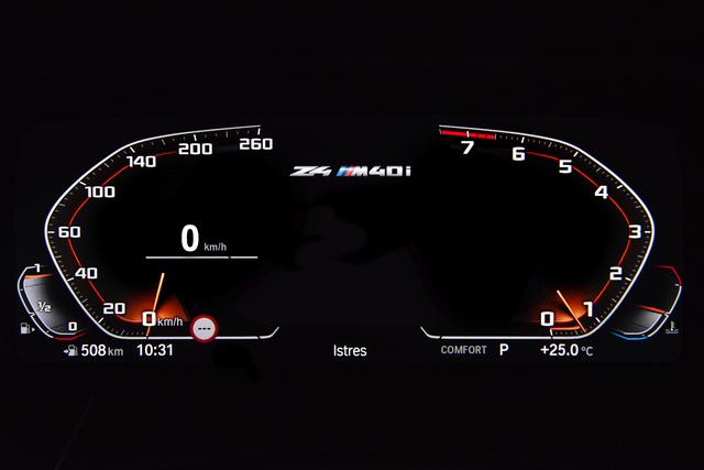 画像4: 50km/h以下なら走行中でもソフトトップの開閉可能
