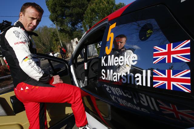画像: シェイクダウンで全体ベストとなるタイムをマークしたクリス・ミーク(トヨタ・ヤリスWRC)。
