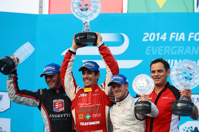 画像: 2014年9月13日、記念すべき最初のフォーミュラEレースを制したのは、ルーカス・ディグラッシ(アウディスポーツABTフォーミュラEチーム)だった。