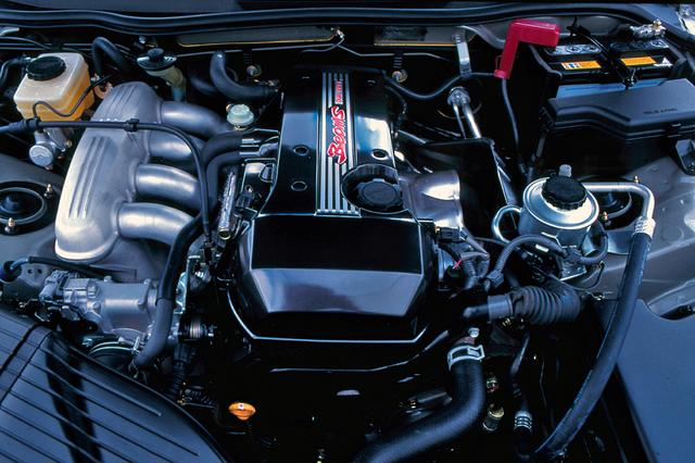 画像: 84年デビューの3S-GE型エンジンは信頼性の高いユニットで、可変バルブタイミングシステムのVVT-iを装着して搭載した。