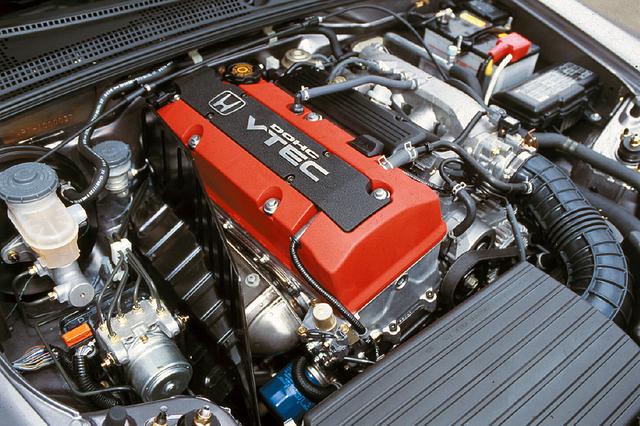 画像: ホンダ得意のVTECを2L 直4DOHCエンジンに採用。許容回転数は9000rpm。爽快感はホンダの面目躍如だ。