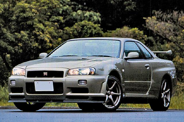 画像: 3年という短いモデルライフの最末期、2002年にはVスペック2ニュルなどを1000台発売し即日完売した。
