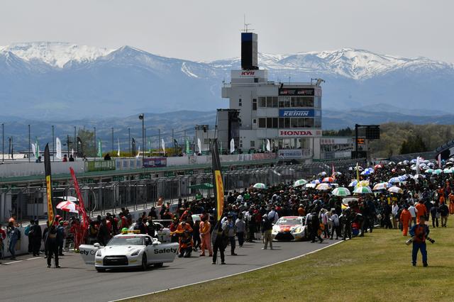 画像1: GTNET GT3 GT-Rが巧みなレース運びで勝利!【スーパー耐久シリーズ第2戦】in スポーツランドSUGO
