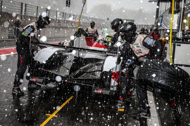 画像: 激しい雪に見舞われるというWEC史上初の事態で幕を開けた第7戦スパ・フランコルシャン6時間レースは波乱に満ちた展開となっていく。