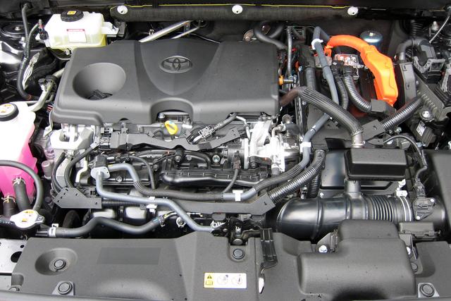 画像: システム最高出力で222psを発生する2.5Lエンジン+モーターのハイブリッドシステム。