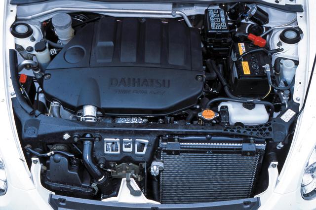 画像: 軽自動車最後の直4エンジン、JB-DET型。インタークーラー付きツインスクロールターボで64ps/11.2kgmを発生。