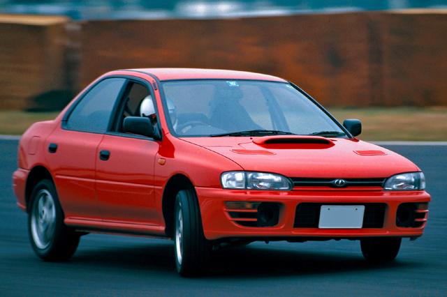 画像: タイプRAは、競技での使用を前提にICウオータースプレーやクロスミッション、ラリータイプのサスペンションなどを装備。