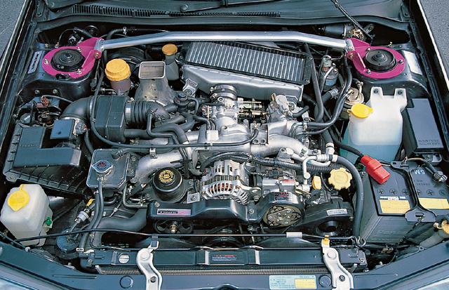画像: EJ20型BOXERターボエンジンは250ps/6500rpm、31.5kgm/3000rpmを発生。低速トルクの弱さを指摘する声が多かった。