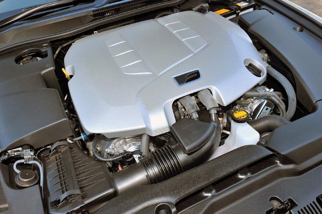 画像: 5LのV8エンジンはLSなどに搭載されていた2UR-FSE型をベースに、IS F向けの専用チューニングが施された。