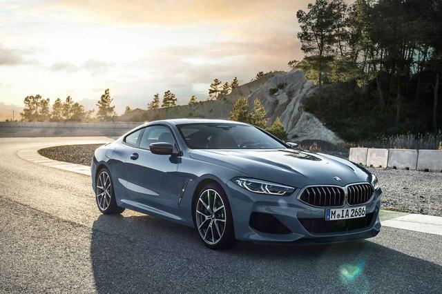 画像: 新開発の3L直6ツインターボエンジンを搭載するBMW 8シリーズ「840d xDrive」。