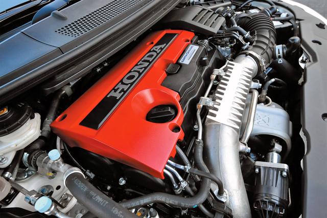 画像: VTECと直噴ターボを組み合わせFF量産車トップの310psを発生。7000rpmまで一気に吹け上がる快感はホンダエンジンならでは。