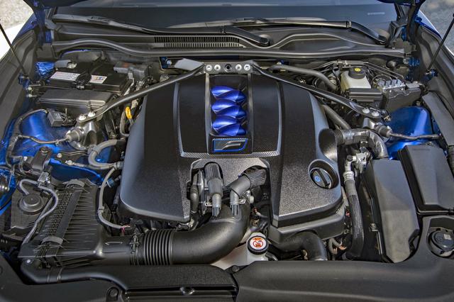 画像: 478psと535Nmを発生する5LのV8エンジンは基本的には変更されていない。
