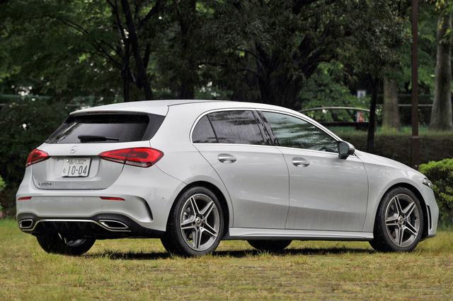 画像: リアゲート左下に付けられた「A200d」の車名エンブレムがの外観上の唯一の識別点だ。