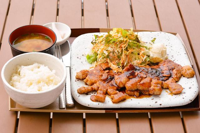 画像: 「上州麦豚トンテキセット(特製ソース)」(1680円)。他に塩ダレのバージョンも用意されている。