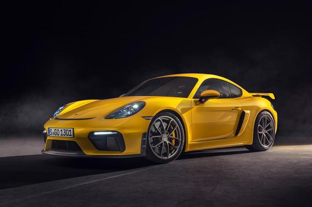 画像: ポルシェ 718ケイマンGT4には水平対向6気筒の高回転型自然吸気エンジンが搭載される。