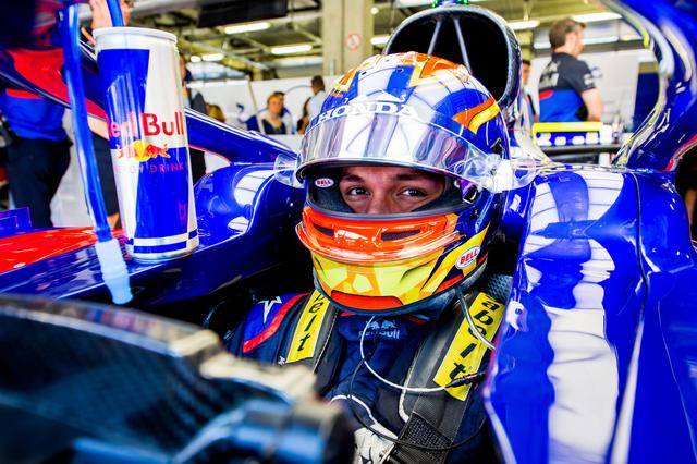 画像: アレクサンダー・アルボン 19番グリッドスタート、決勝15位