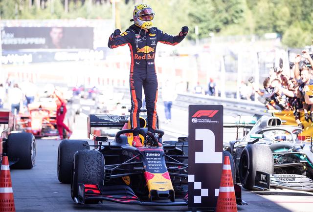 画像: 2019年F1第9戦オーストリアGPを制したレッドブル・ホンダのマックス・フェルスタッペン。この勝利がホンダのF1復帰後初勝利となった。