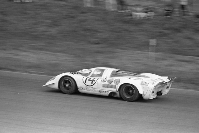 画像: 日本グランプリに出場したポルシェ917は、当時の有力カスタマーだったデビッド・パイパーが購入したマシン。ホモロゲーション取得用に製作された25台のうちの1台で、ワークスのフルサポートを受け、ほぼワークスマシンと言える状態で来日。本気で日本グランプリ優勝を狙っていた。