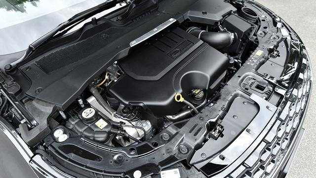 画像: レンジローバー初のマイルドハイブリッドは、エンジンの始動と発電機能を兼ね備えたBISGで効率アップ。