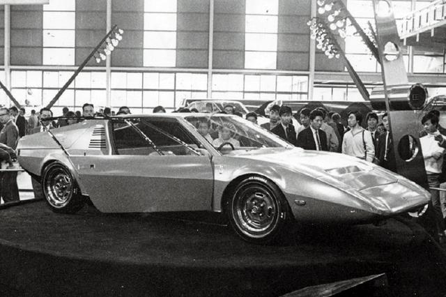画像: ベレG・Rのエンジンをミッドシップ搭載した1600MX。市販される準備は着々と進められたが、オイルショックで陽の目を見ぬまま消えた幻のモデル。