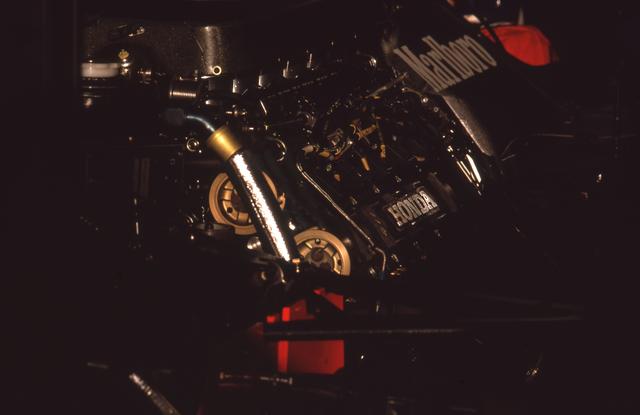 画像: 3.5L自然吸気という新規定に合わせて開発されたRA109Eエンジン。気筒数の制限はなく、フェラーリは12気筒で参戦。