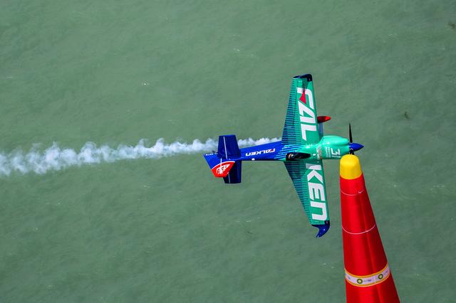 画像: 3連勝でイッキにシーズンチャンピオン獲得も期待された室屋選手だったが…。