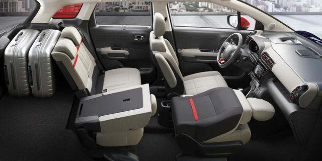 画像: シートアレンジの多いC3エアクロスSUV。