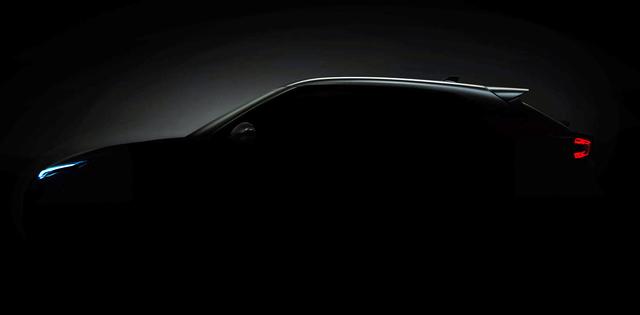 画像: 7月26日には第三弾を公開。現行モデルよりもルーフの角度がなだらかになり、クーペ風のリアエンドになっていることがわかる。