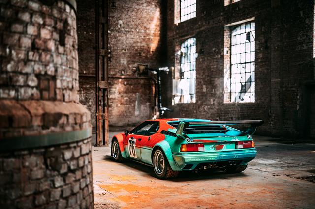 画像1: 【ニュース】世界一有名なBMW M1のアートカー “生誕40年”を祝い最新ショットを公開