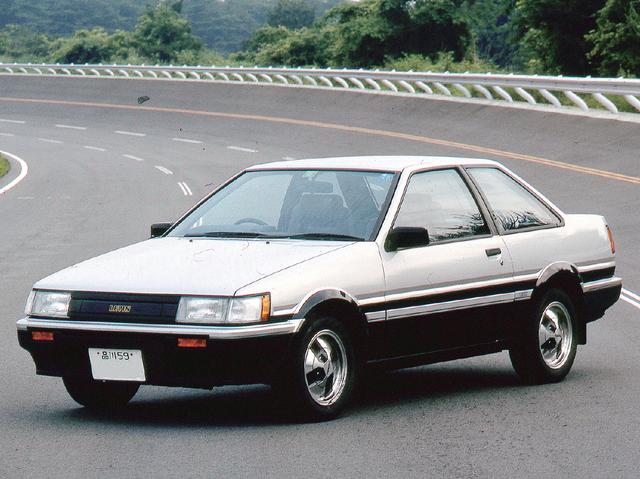 画像: 4A-GとともにデビューしたAE86 カローラレビン。今もなお続く人気は、クルマ好きなら知らないものはいない。