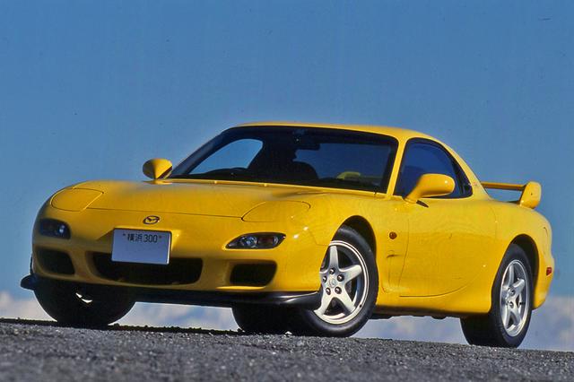 画像: 3代目のRX-7では13B-Tは13BーREW型に進化。最終的には最高出力は自主規制値の280psに到達する。