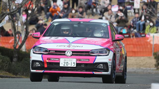画像: 2019年度参戦車両のフォルクスワーゲン ポロGTI。愛称「さくらちゃん」。