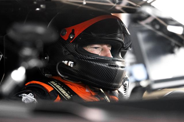 画像: 記録を達成したドライバーはレーサーのアンディ・ウォレス。