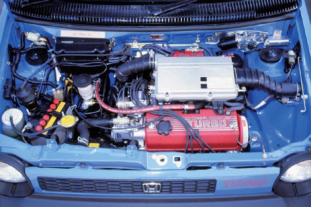 画像: 1231ccのER型エンジン。PGM-FIという電子制御燃料噴射と超小型ターボを組み合わせ、100psの最高出力を発生。