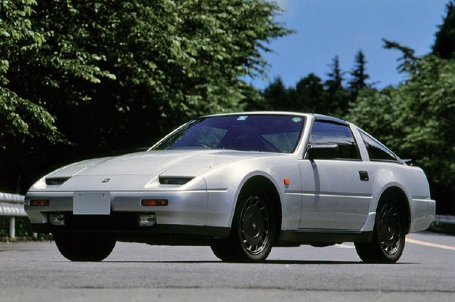 画像: 1986年10月のマイナーチェンジと同時に、NAの3L V6DOHCエンジンを搭載する300ZRが登場。