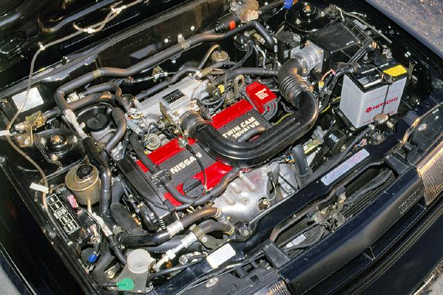 画像: 日産初の1.6LツインカムとなったCA16DEを搭載。このエンジンを得て、RZ-1もスポーティカーらしくなる。