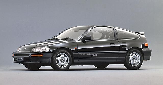 画像: 1989年9月、リッター100psを達成したVTECエンジンを搭載したSiRがラインアップされた。