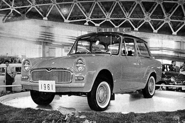 画像: 1960年の第7回ショーに出展された、トヨタの新小型車のプロトタイプUP10型。全長3.1mのボディに698ccの空冷 対向2気筒エンジンを積むという以外の詳細は未公表で、車名も公募していた。