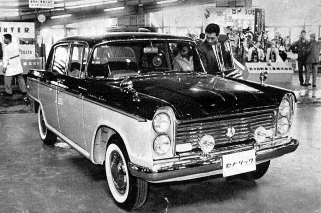 画像: 1960年、小型車規格が2Lになったことを受けて登場したセドリック カスタム。100mm長いボディに88psを発生する1.9Lエンジンを搭載していた。