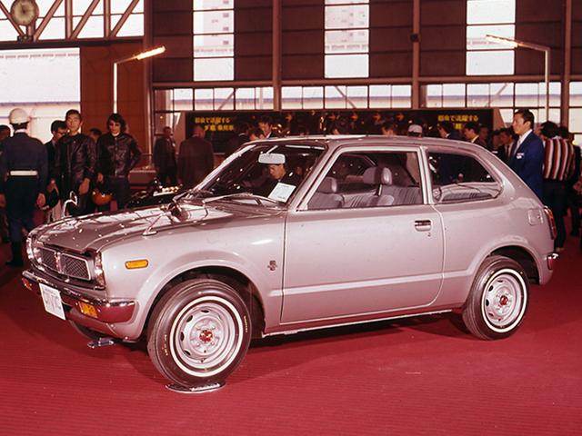 画像: 1972年の第19回ショーで、ホンダはCVCCを採用して発売したばかりのシビックがブースの中心だった。
